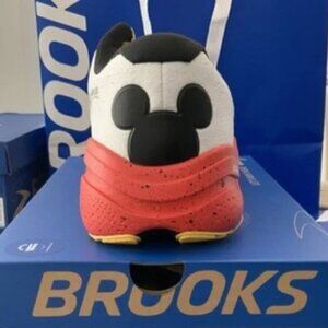 mrsricketts1 mrsricketts1 Updated 38 mins ago Brooks X Run Disney 2025 Ghost Max